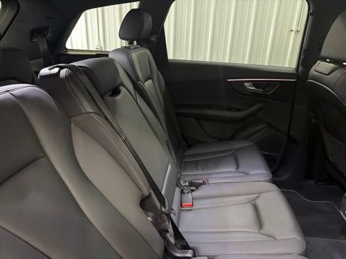 Used 2025 Audi Q7 3.0T Premium Plus AWD/4WD image 19