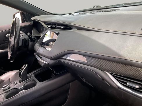 Used 2021 Cadillac XT4 Sport w/ Cold Weather Package FWD image 18