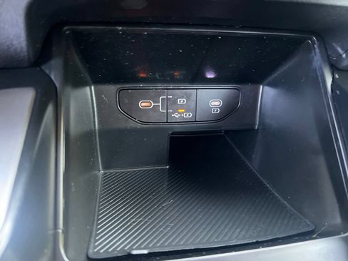 Used 2025 Kia Sorento LX FWD image 52