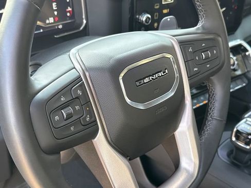 Used 2025 GMC Sierra 1500 Denali w/ Denali Reserve Package AWD/4WD image 29