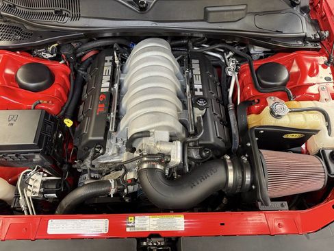 Used 2009 Dodge Challenger SRT8 w/ SRT Option Group II image 33