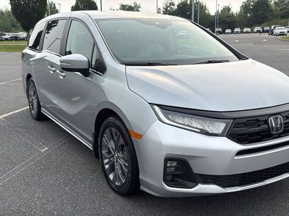 Used 2025 Honda Odyssey Touring