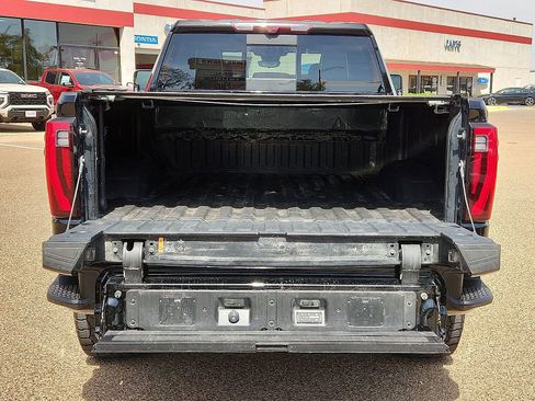 Used 2024 GMC Sierra 3500 Denali Ultimate image 9
