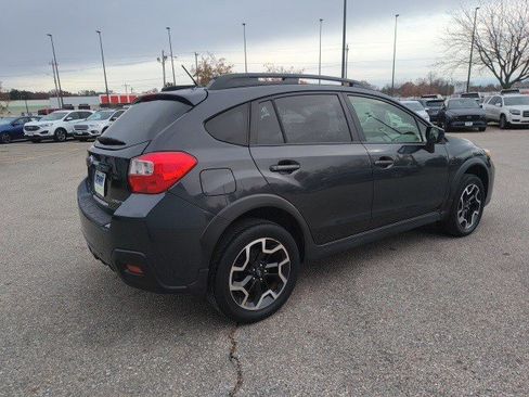 Used 2016 Subaru Crosstrek 2.0i Premium image 5