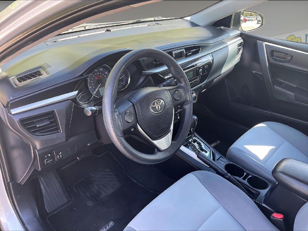 Used 2015 Toyota Corolla L FWD image 8