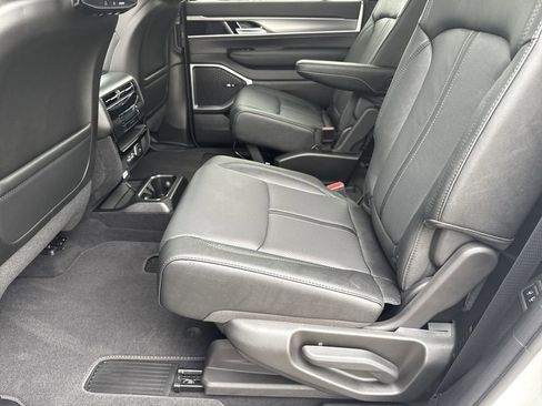 New 2026 Jeep Grand Wagoneer Limited w/ Rear Seat Video Group I AWD/4WD image 25