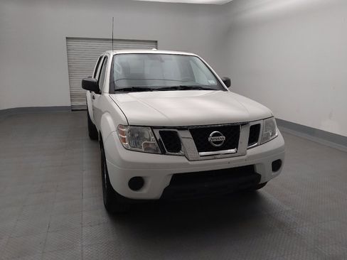 Used 2018 Nissan Frontier SV image 14