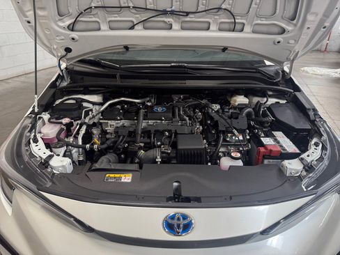 Used 2024 Toyota Corolla SE w/ SE Package image 21