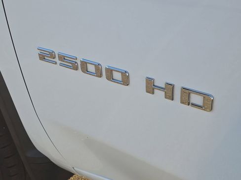 Used 2020 Chevrolet Silverado 2500 LT w/ All Star Edition image 34