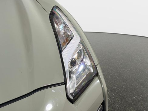 Used 2021 Nissan GT-R Premium AWD/4WD image 22