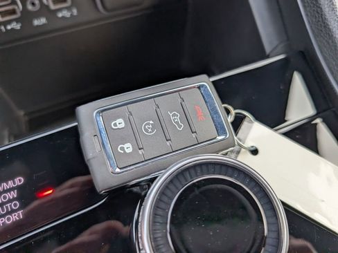 New 2026 Jeep Grand Cherokee Limited image 17