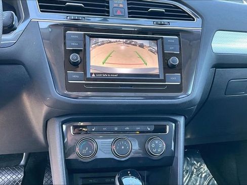 Used 2022 Volkswagen Tiguan S image 24