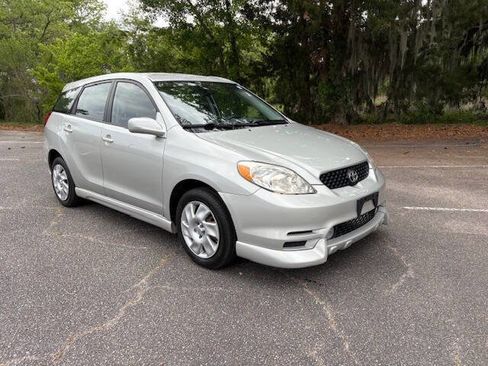 Used 2004 Toyota Matrix XR FWD image 1