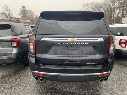 Used 2023 Chevrolet Suburban Premier image 17