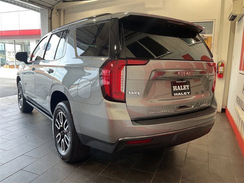 Used 2023 GMC Yukon AT4 image 6