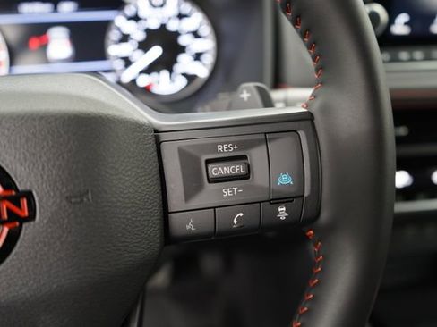 Used 2025 Nissan Rogue SV AWD/4WD image 20