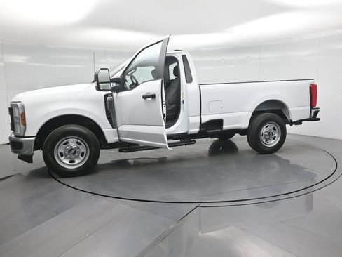 New 2026 Ford F350 XL w/ XL Chrome Package image 31