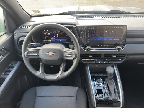 New 2026 Chevrolet Colorado W/T image 32