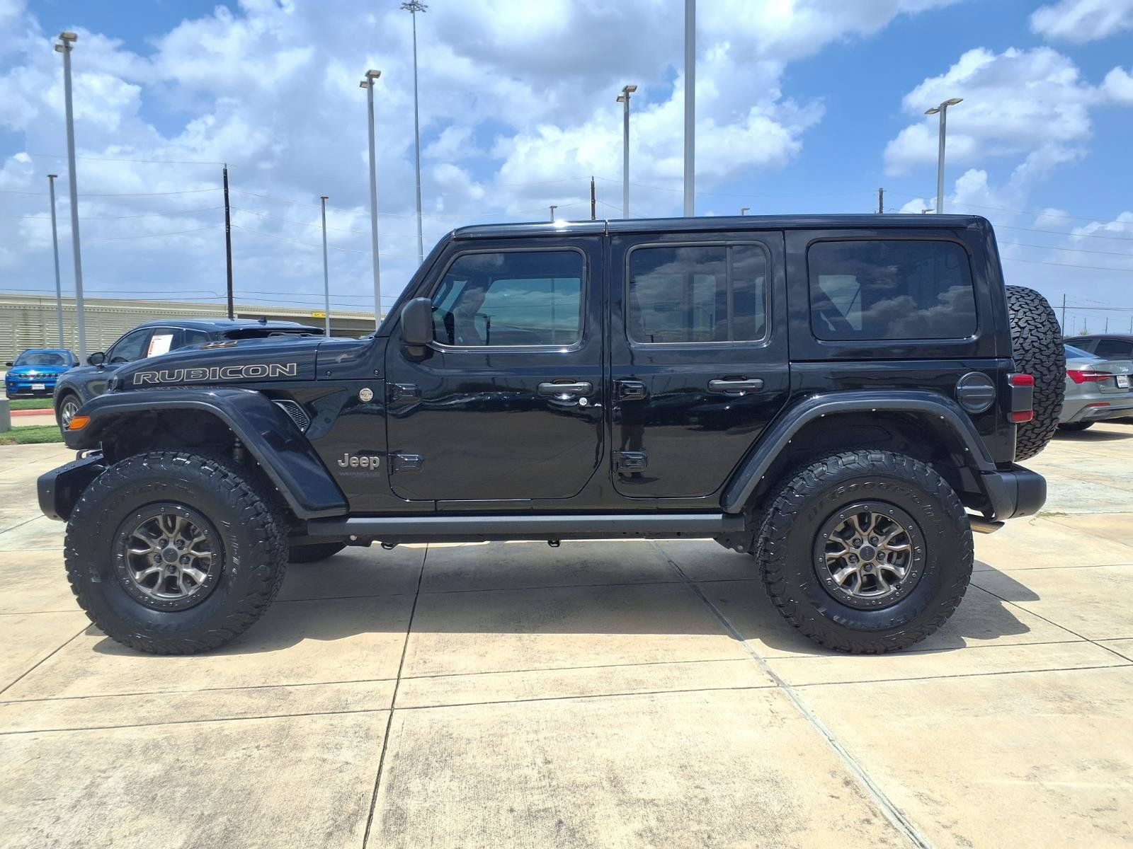 Used 2021 Jeep Wrangler Unlimited Rubicon w/ Trailer Tow Package AWD/4WD image 3