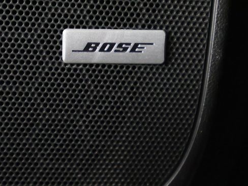 Used 2024 Buick Enclave Premium image 39