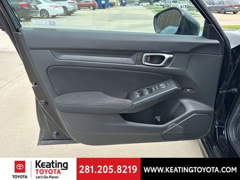 Used 2025 Honda Civic Sport image 11