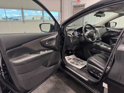Used 2024 Nissan Murano SV AWD/4WD image 8