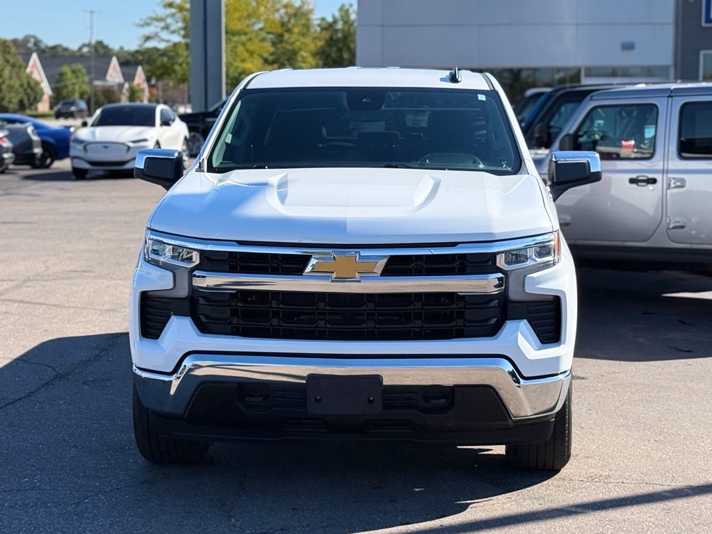 Used 2024 Chevrolet Silverado 1500 LT AWD/4WD image 35