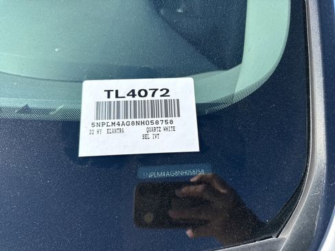 Used 2022 Hyundai Elantra SEL w/ Cargo Package image 9