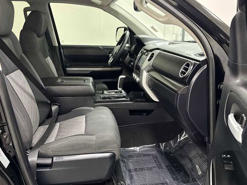 Certified 2017 Toyota Tundra SR5 image 29