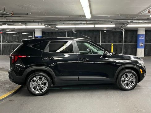 Used 2024 Kia Seltos LX image 34