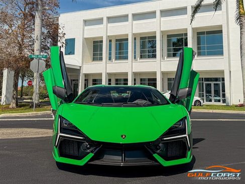 Used 2024 Lamborghini Revuelto AWD/4WD image 7