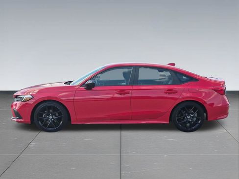Used 2023 Honda Civic Sport image 3