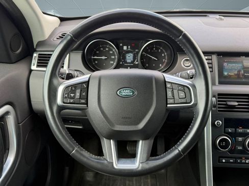 Used 2019 Land Rover Discovery Sport HSE AWD/4WD image 15