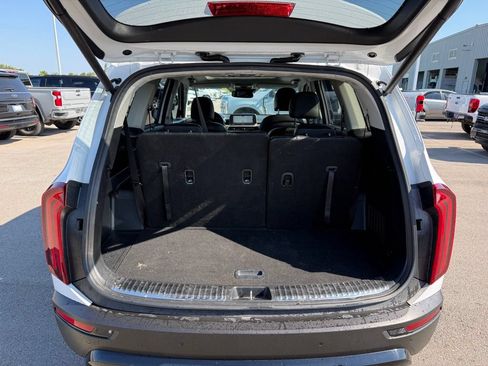 Used 2022 Kia Telluride SX w/ SX Prestige Package AWD/4WD image 20