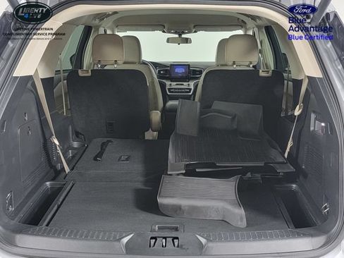 Certified 2023 Ford Explorer XLT w/ Equipment Group 202A AWD/4WD image 17