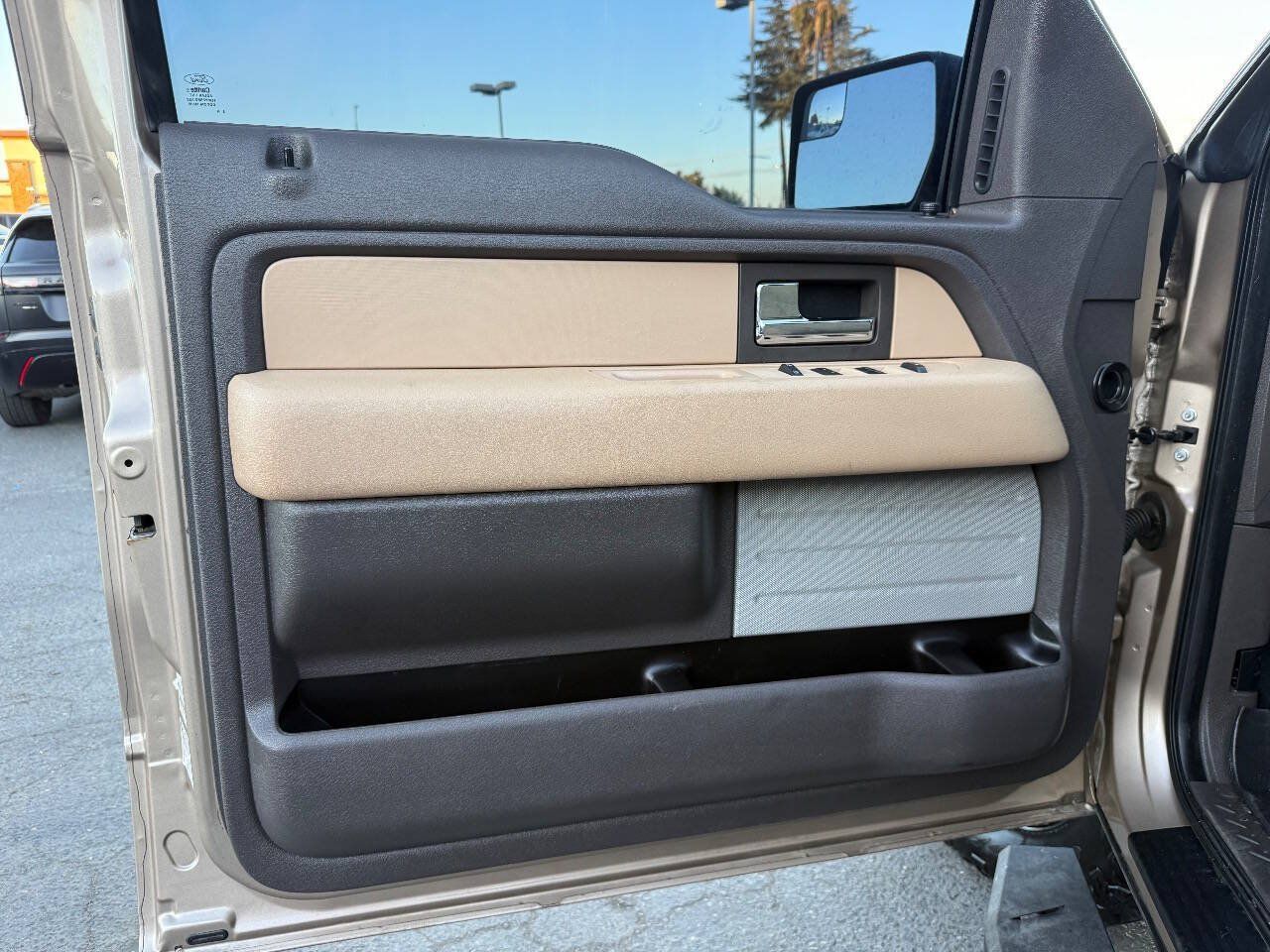 Used 2013 Ford F150 XLT w/ Trailer Tow Pkg AWD/4WD image 9