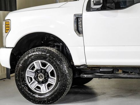 Used 2019 Ford F250 XL w/ XL Value Package image 12