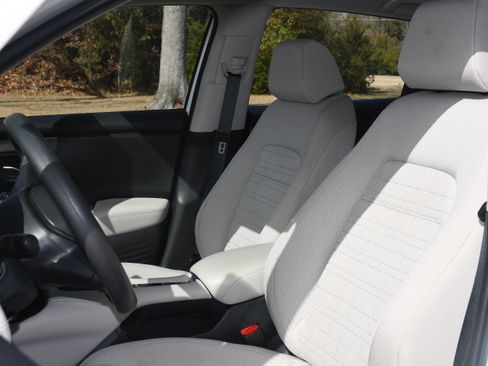 Used 2024 Honda HR-V LX image 11