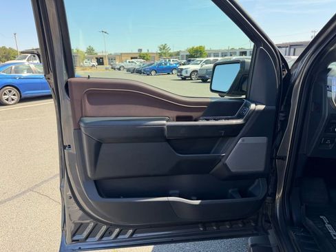 Used 2022 Ford F150 Lariat AWD/4WD image 14