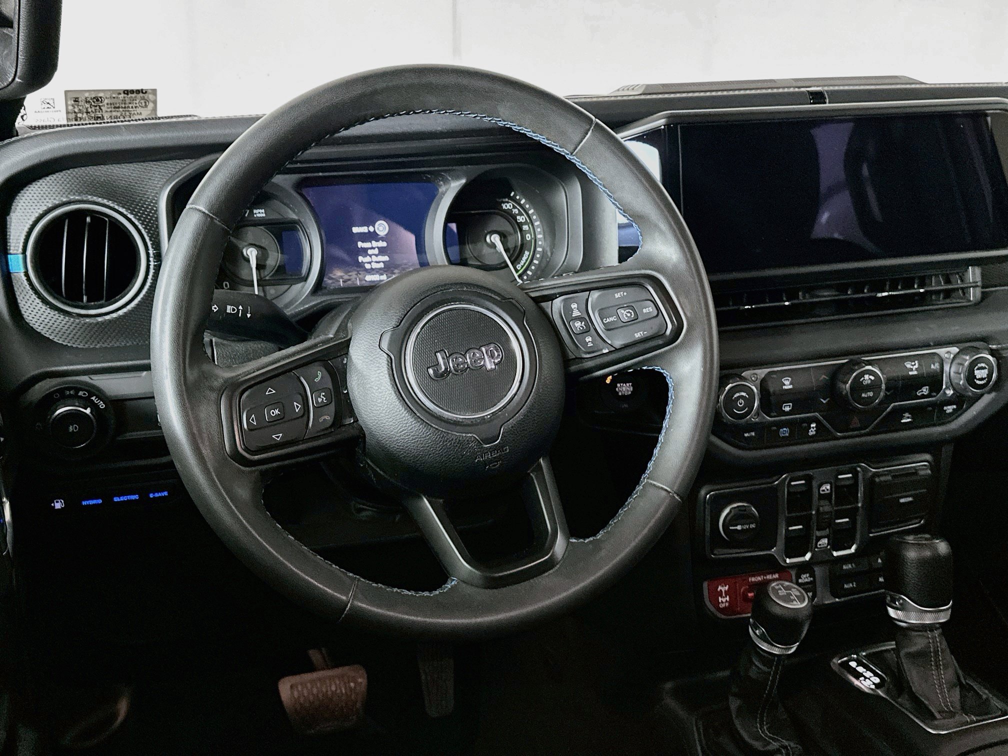Used 2024 Jeep Wrangler Unlimited Rubicon 4xe AWD/4WD image 17