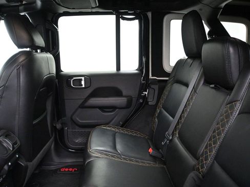 Used 2021 Jeep Wrangler Unlimited Sahara AWD/4WD image 10