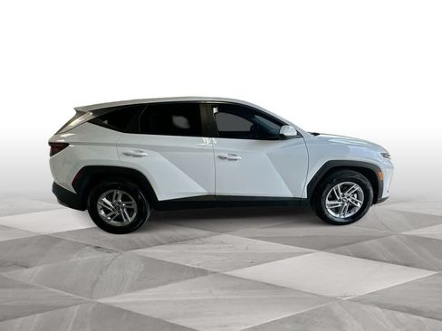 Used 2025 Hyundai Tucson SE FWD image 9