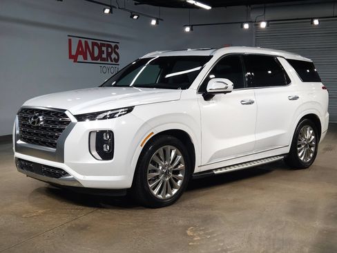 Used 2020 Hyundai Palisade Limited FWD image 3