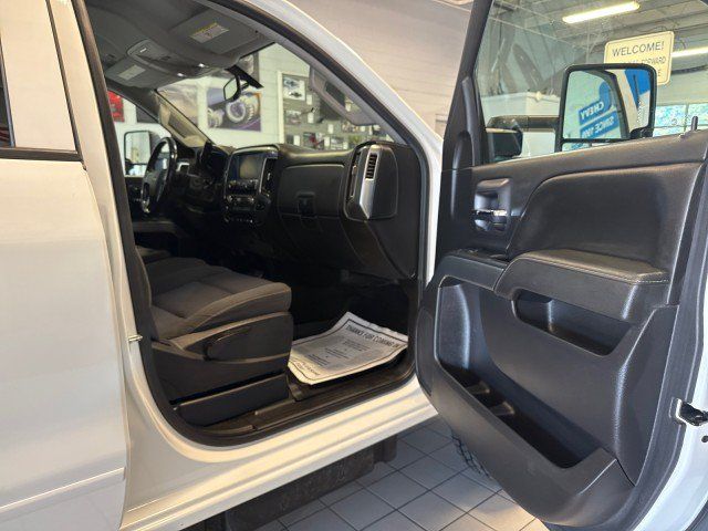 Used 2016 Chevrolet Silverado 2500 LT w/ LT Convenience Package AWD/4WD image 28