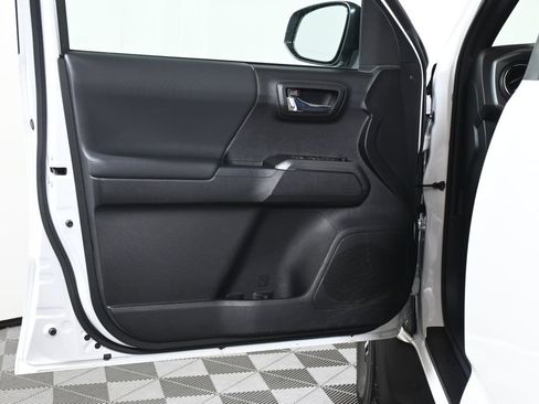 Used 2023 Toyota Tacoma TRD Sport image 27