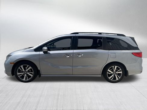 Used 2023 Honda Odyssey Touring image 4