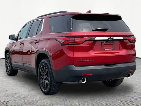 Used 2023 Chevrolet Traverse LT image 4