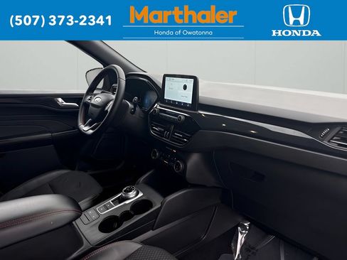 Used 2025 Ford Escape ST-Line AWD/4WD image 19