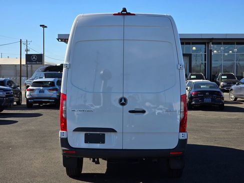 New 2025 Mercedes-Benz Sprinter 2500 image 4