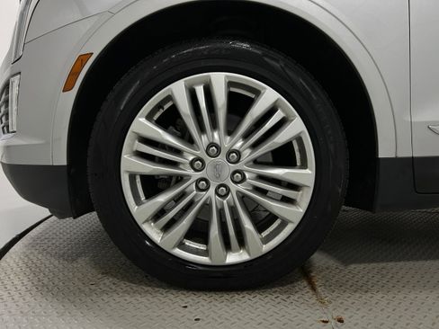 Used 2019 Cadillac XT5 Premium Luxury AWD/4WD image 39